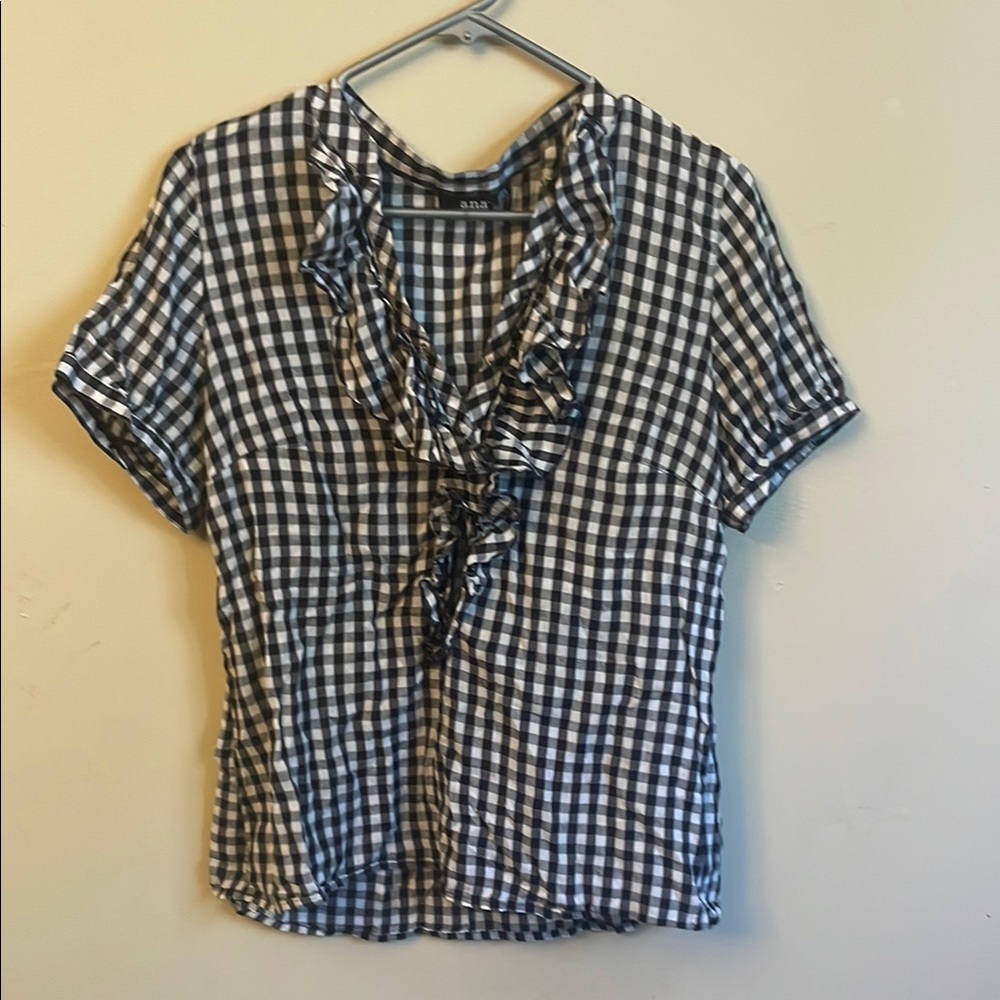 a.n.a Black and White Ruffled Cuffed Sleeve Blouse (Bin U)​​